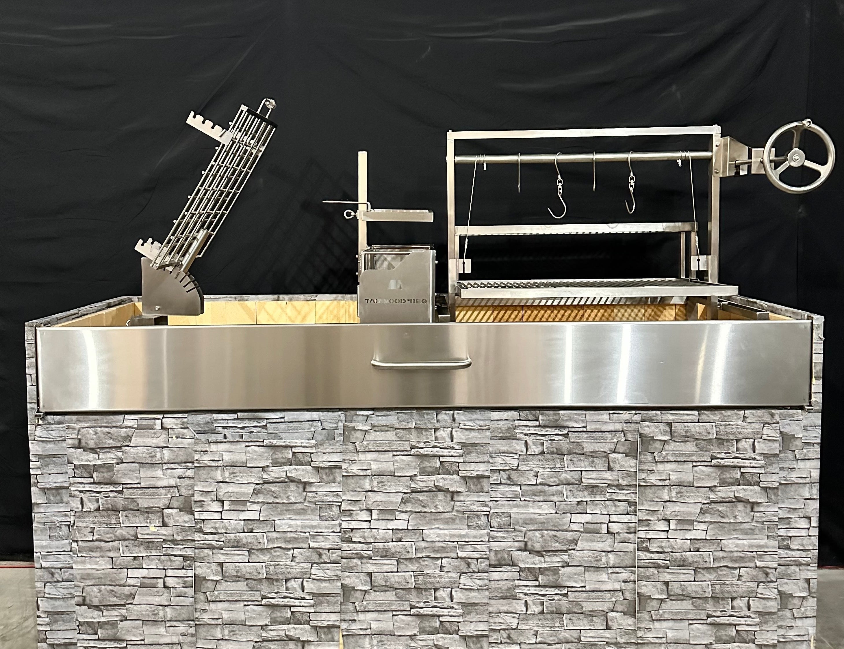 Tagwood BBQ Insert-Style Argentine Santa Maria Wood Fire & Charcoal Gaucho Grill Without Firebricks | BBQ09SS
