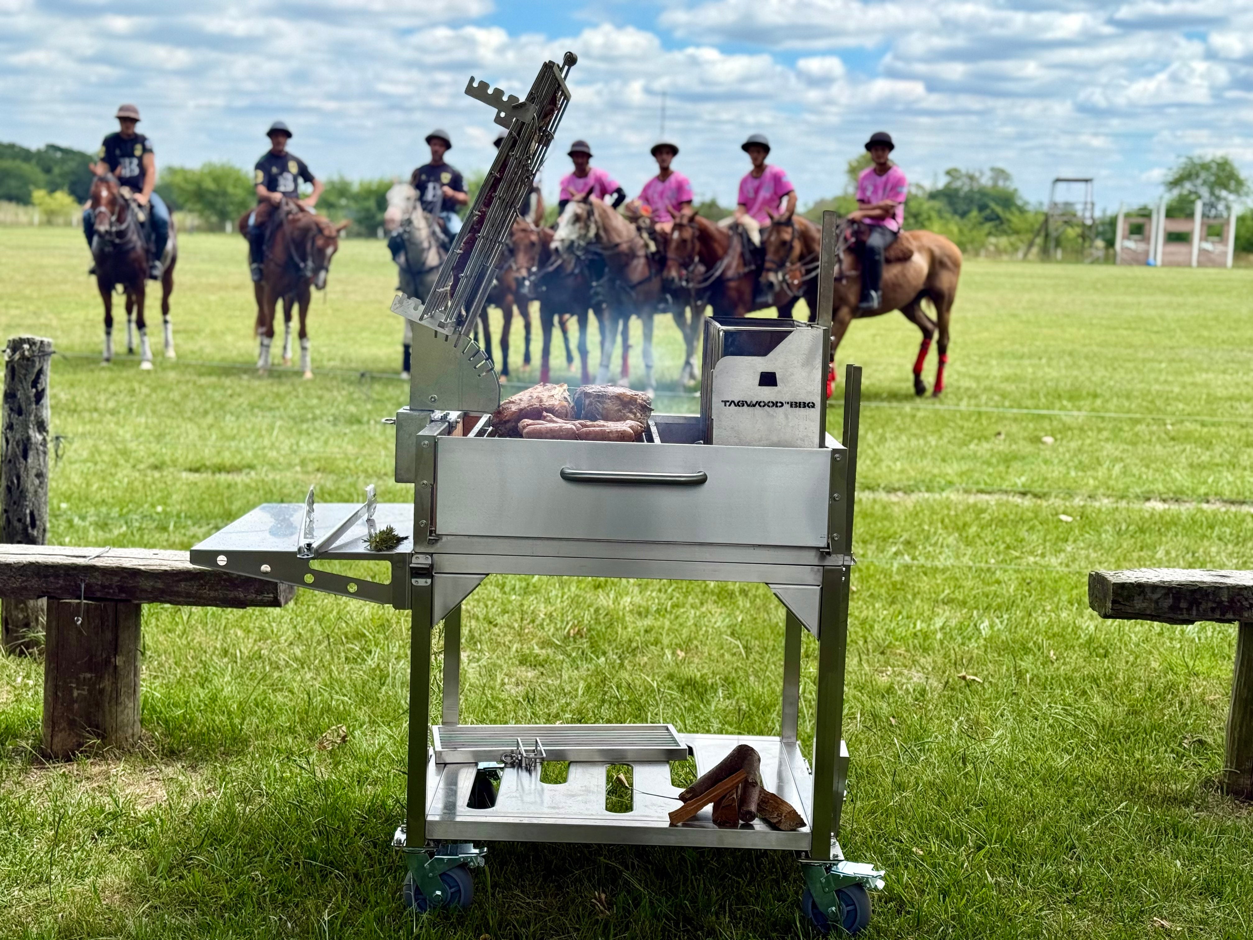 Tagwood BBQ Argentine Clamp Grill with Firebox | BBQ33SS
