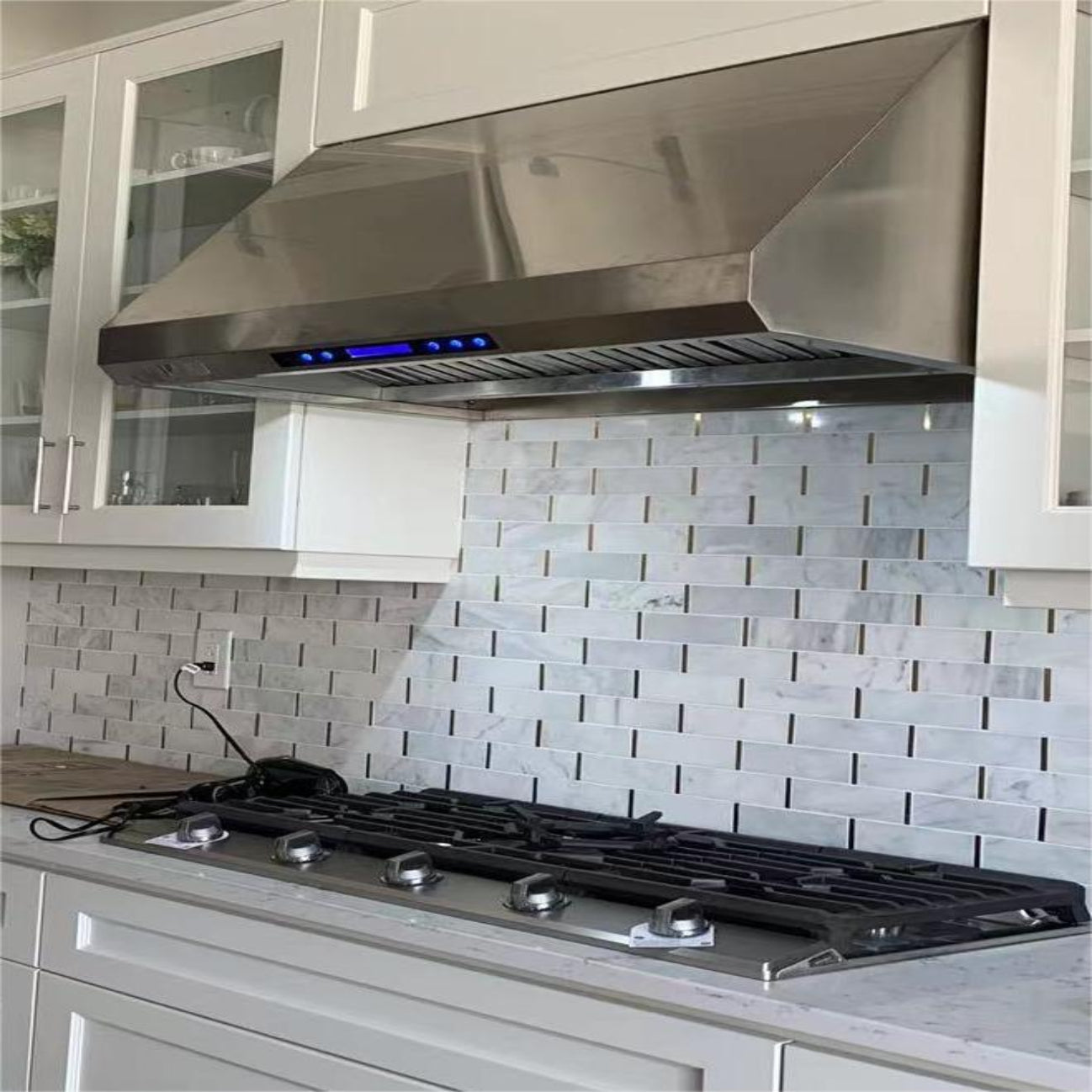 Vesta Moscow 36” Stainless Steel Wall-Mount / Under-Cabinet Range Hood | 1000 CFM